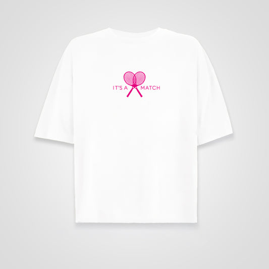 Women's Boxy oversized T-Shirt (weiß) mit Aufdruck "It's a match" (neon/pink)